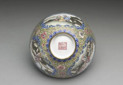 图片[3]-Copper lidded bowl with painted enamel decor of figures in cartouches, Qing dynasty, Qianlong reign (1736-1795)-China Archive